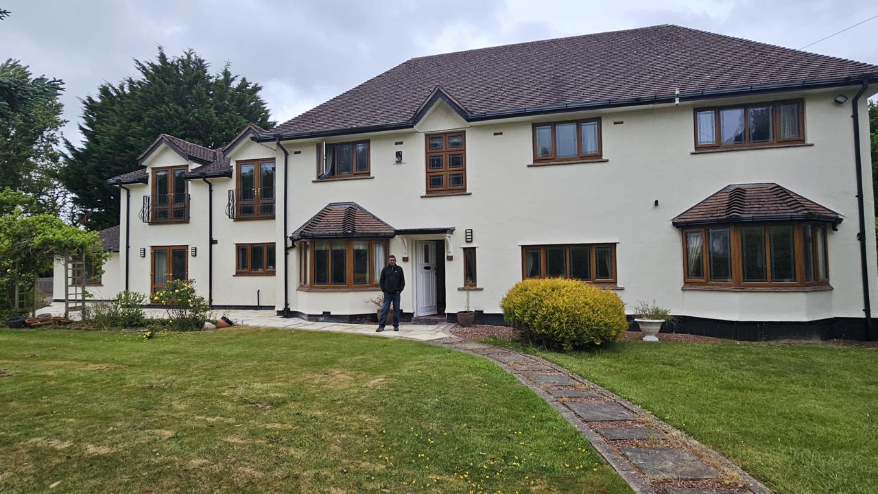 Beautiful residential home built by Thane Construction in London with modern design
